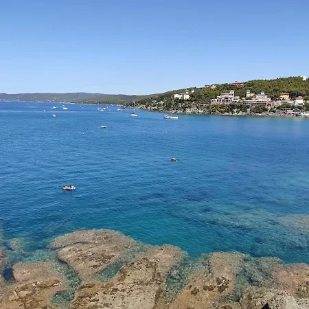 Relax Con Giardino E Vista Mare 아파트
