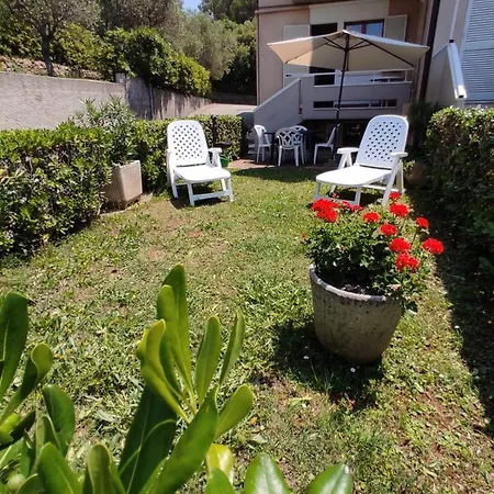 아파트 Relax Con Giardino E Vista Mare *